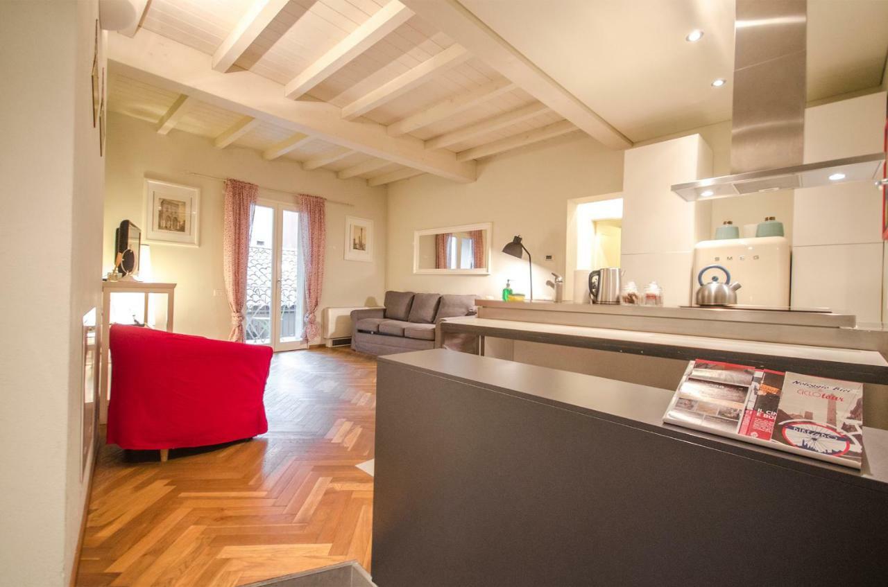 Azeglio Apartment, A Due Passi Da Piazza Maggiore 博洛尼亚 外观 照片