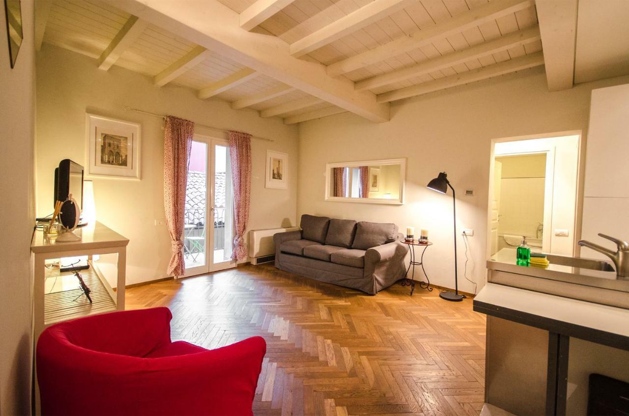 Azeglio Apartment, A Due Passi Da Piazza Maggiore 博洛尼亚 外观 照片
