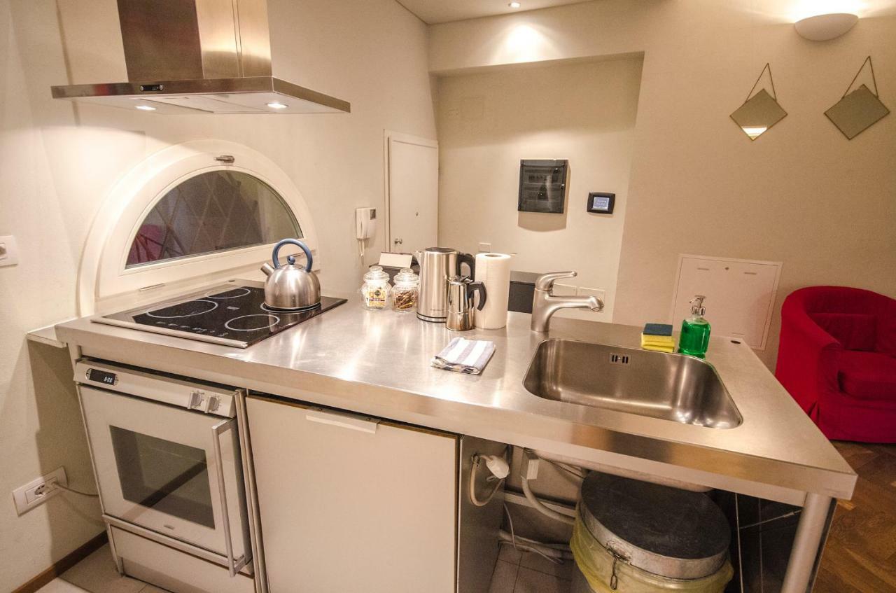 Azeglio Apartment, A Due Passi Da Piazza Maggiore 博洛尼亚 外观 照片
