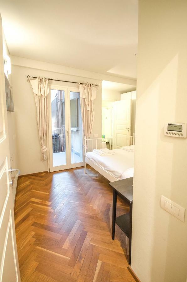 Azeglio Apartment, A Due Passi Da Piazza Maggiore 博洛尼亚 外观 照片