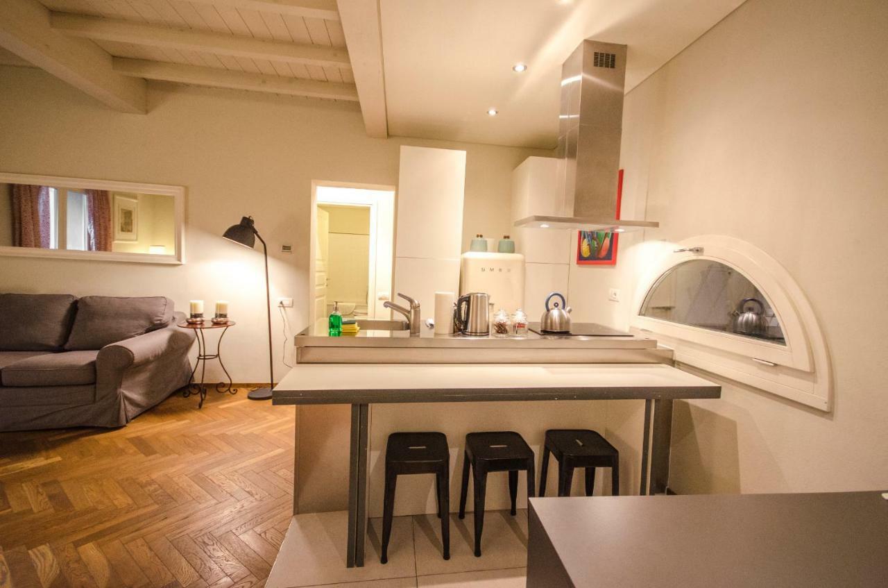 Azeglio Apartment, A Due Passi Da Piazza Maggiore 博洛尼亚 外观 照片