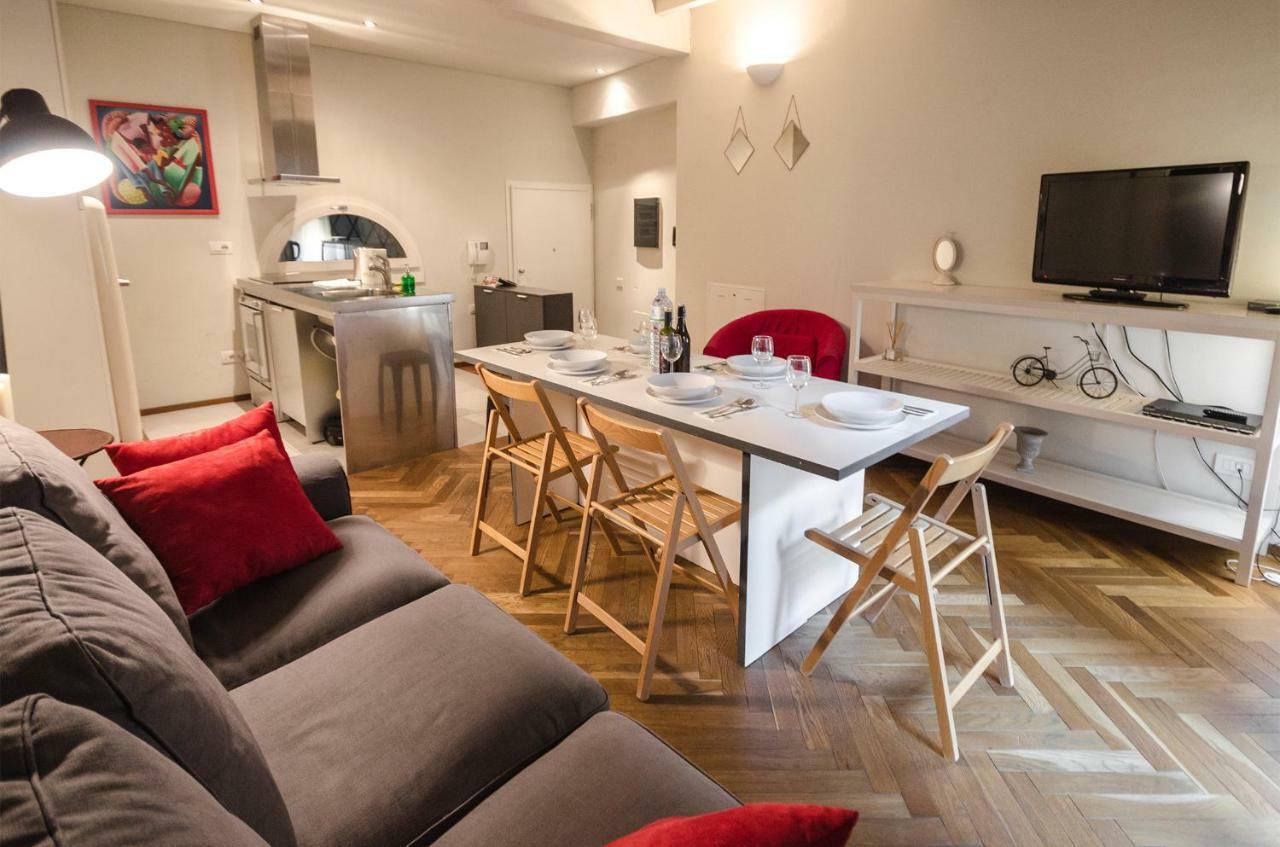 Azeglio Apartment, A Due Passi Da Piazza Maggiore 博洛尼亚 外观 照片